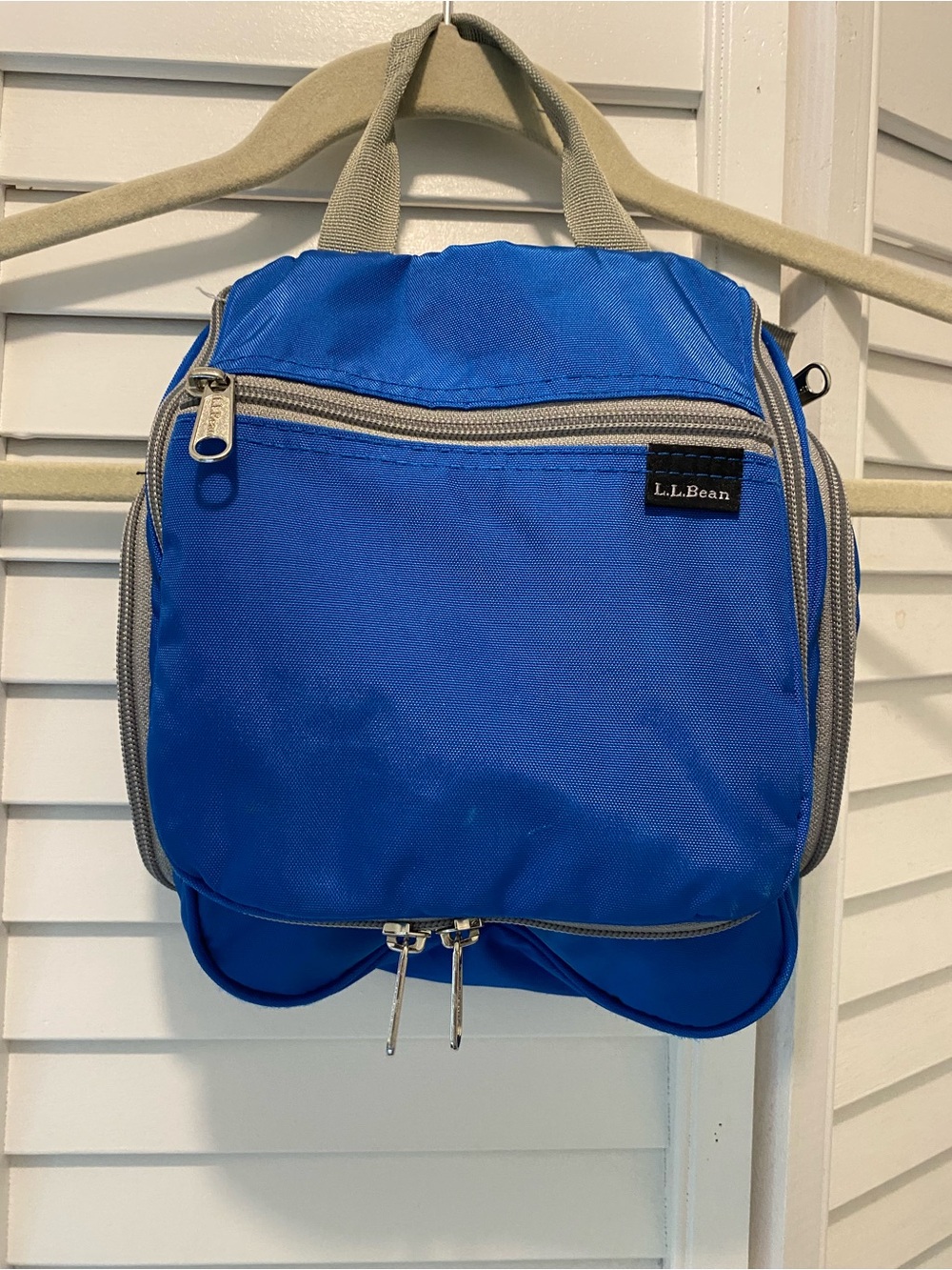 L.L. Bean Vtg “Hanging Toiletry Bag” Size 7.5x9.5” Blue/Gray/Black EUC